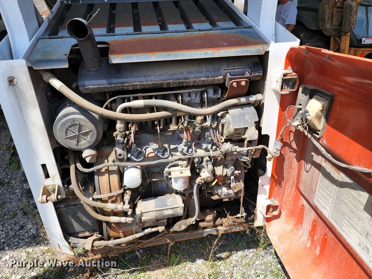 image for item IF9491 2002 Bobcat 873  skid steer loader