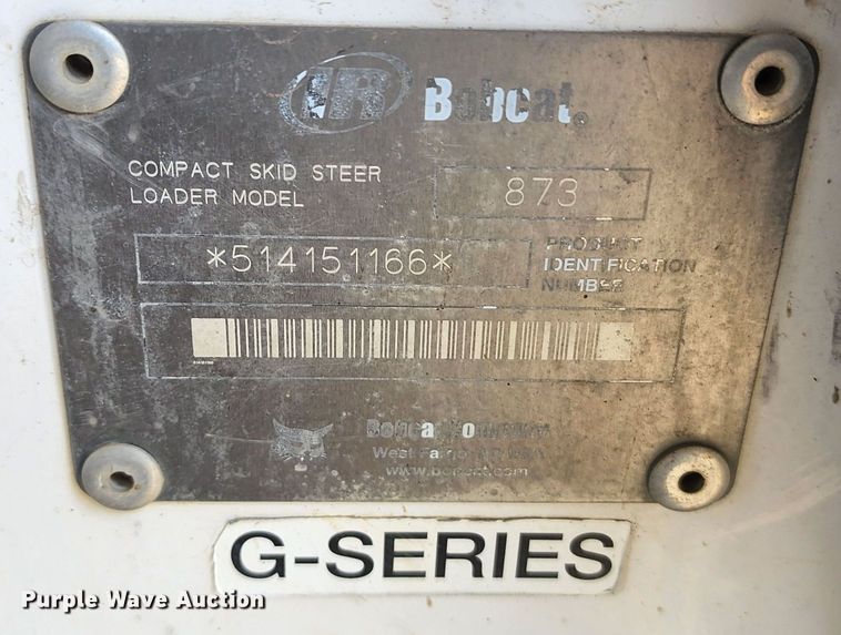 image for item IF9491 2002 Bobcat 873  skid steer loader