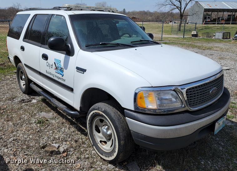 image for item IF9493 2002 Ford Expedition  SUV