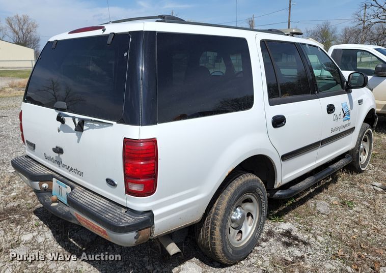 image for item IF9493 2002 Ford Expedition  SUV
