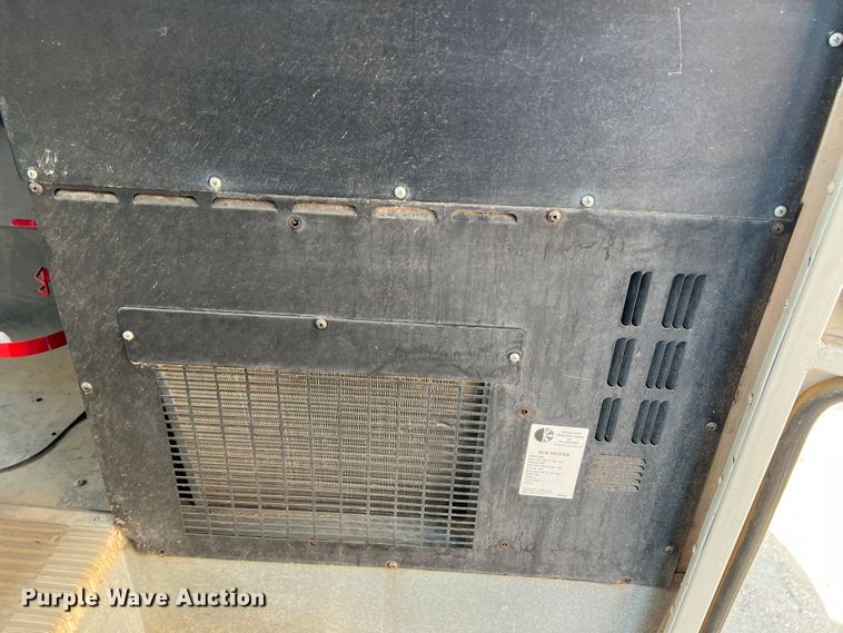 image for item IG9433 2001 International 3000  school bus