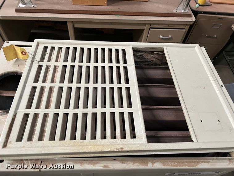 image for item IG9486 (2) furnaces