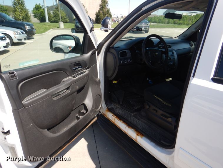 image for item IM9730 2012 Chevrolet Tahoe Police  SUV