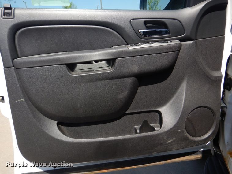 image for item IM9730 2012 Chevrolet Tahoe Police  SUV