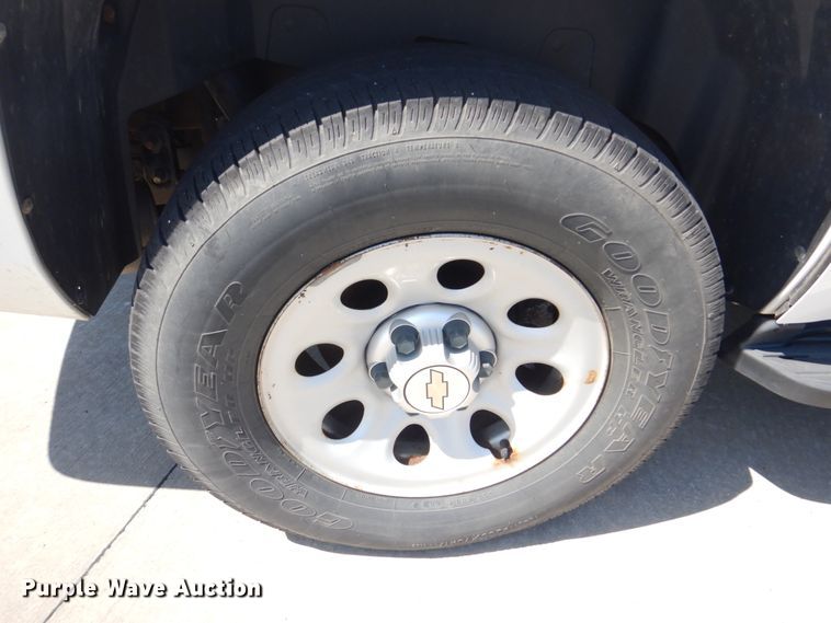 image for item IM9730 2012 Chevrolet Tahoe Police  SUV