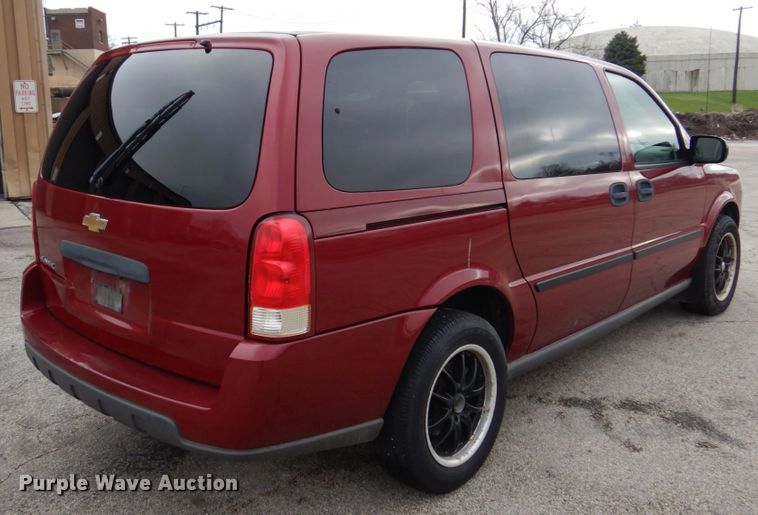 image for item IM9955 2005 Chevrolet Uplander  van