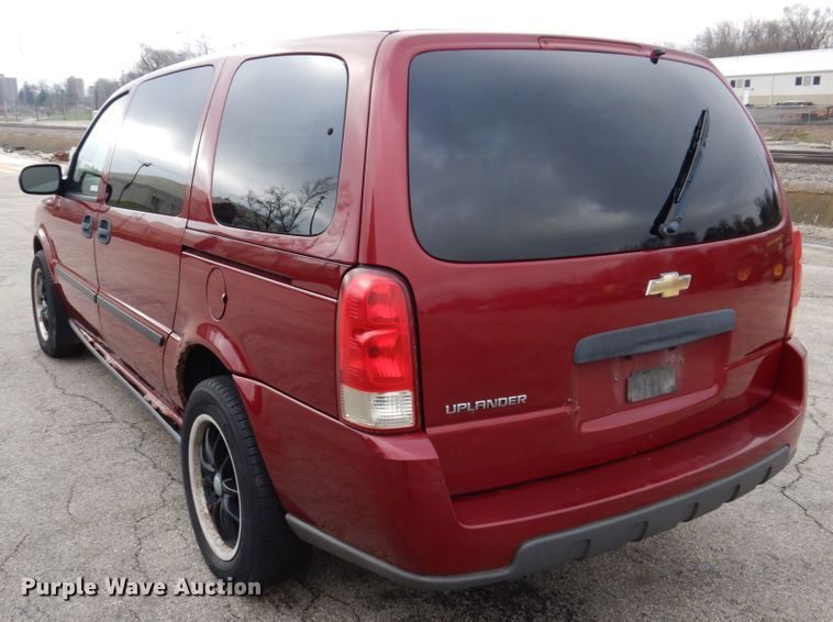 image for item IM9955 2005 Chevrolet Uplander  van