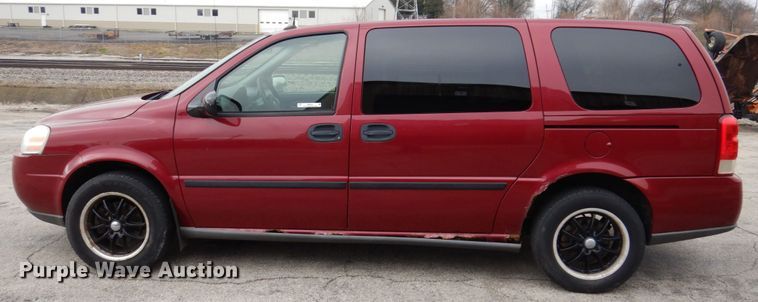 image for item IM9955 2005 Chevrolet Uplander  van