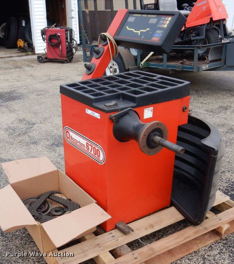 image for item IM9956 Accu-Turn 6700  wheel balancer