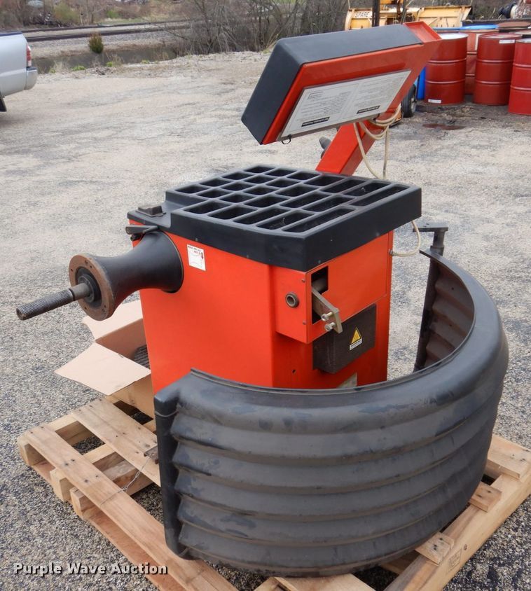 image for item IM9956 Accu-Turn 6700  wheel balancer