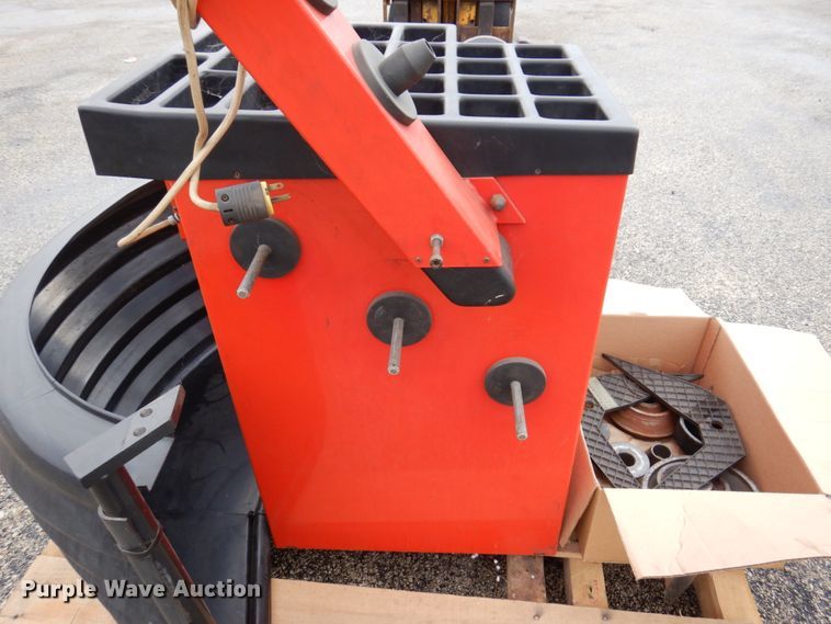 image for item IM9956 Accu-Turn 6700  wheel balancer