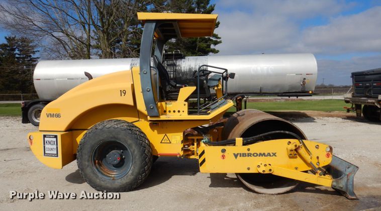 image for item IM9960 2005 Vibromax VM66  single drum vibratory roller