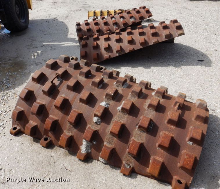 image for item IM9960 2005 Vibromax VM66  single drum vibratory roller