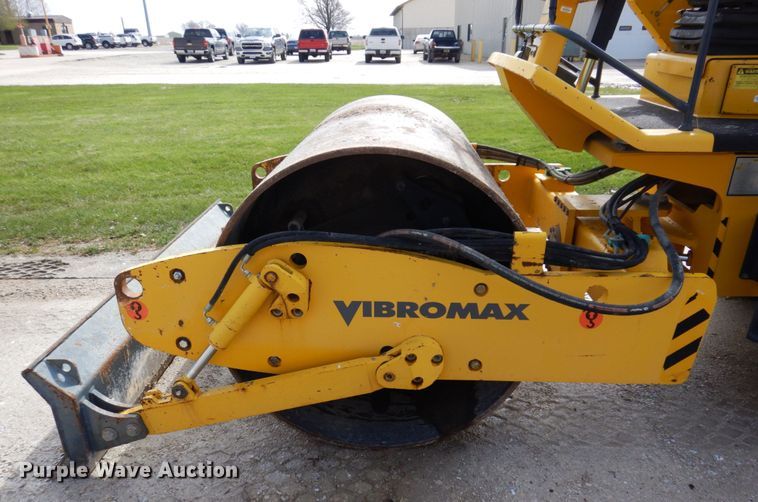 image for item IM9960 2005 Vibromax VM66  single drum vibratory roller