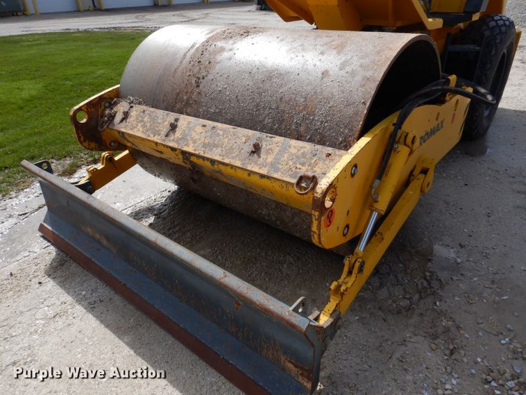 image for item IM9960 2005 Vibromax VM66  single drum vibratory roller