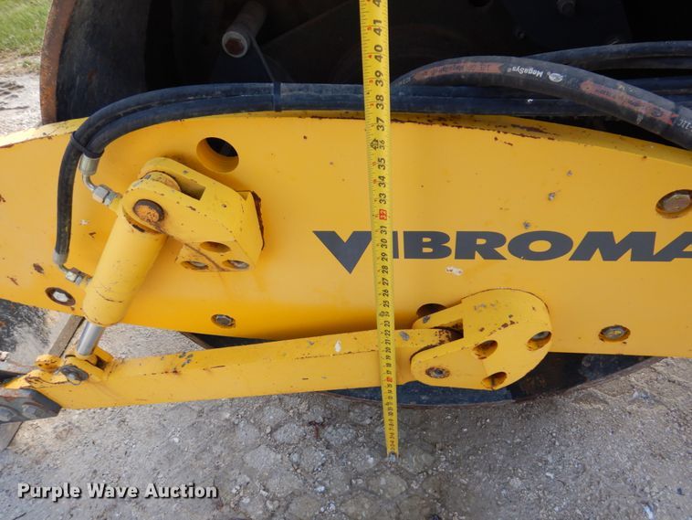 image for item IM9960 2005 Vibromax VM66  single drum vibratory roller