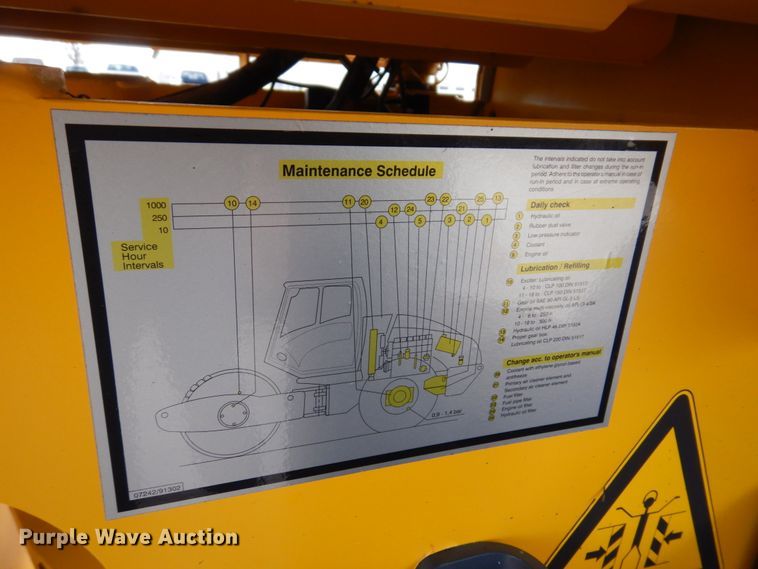 image for item IM9960 2005 Vibromax VM66  single drum vibratory roller