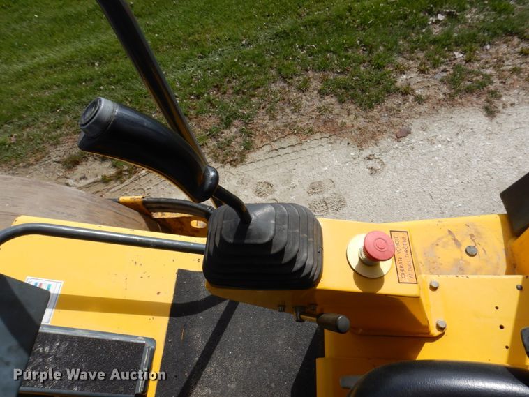 image for item IM9960 2005 Vibromax VM66  single drum vibratory roller