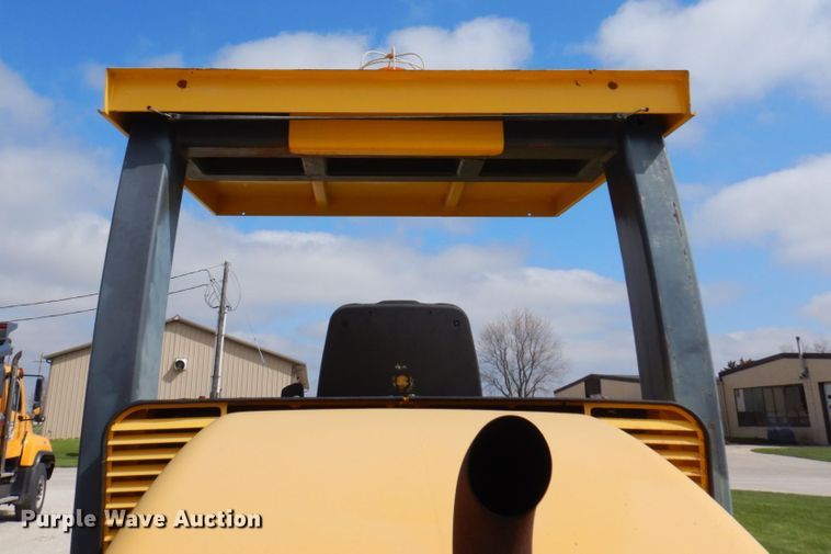 image for item IM9960 2005 Vibromax VM66  single drum vibratory roller