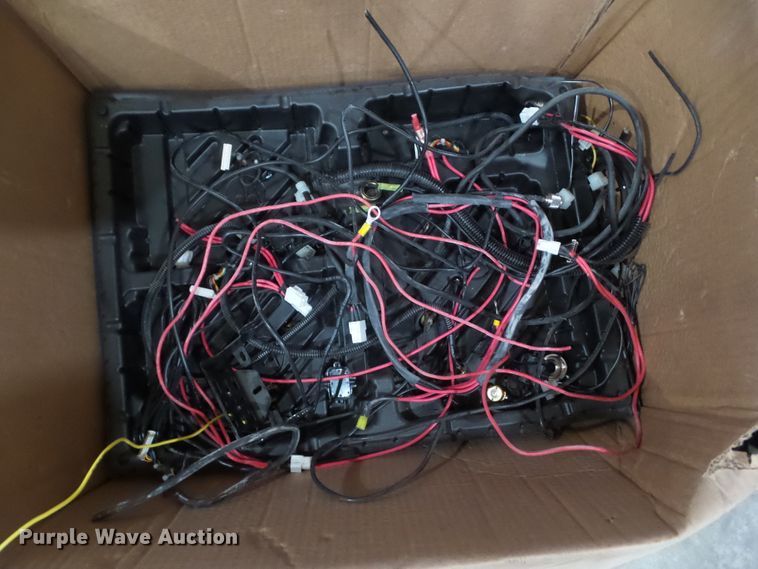 image for item IQ9754 (22) radios