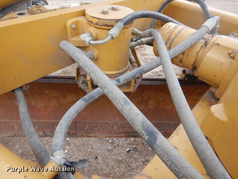 image for item IU9857 2011 Caterpillar 140M AWD  motor grader