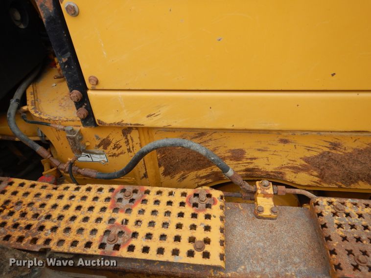 image for item IU9857 2011 Caterpillar 140M AWD  motor grader