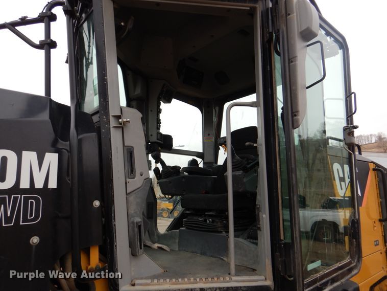 image for item IU9857 2011 Caterpillar 140M AWD  motor grader