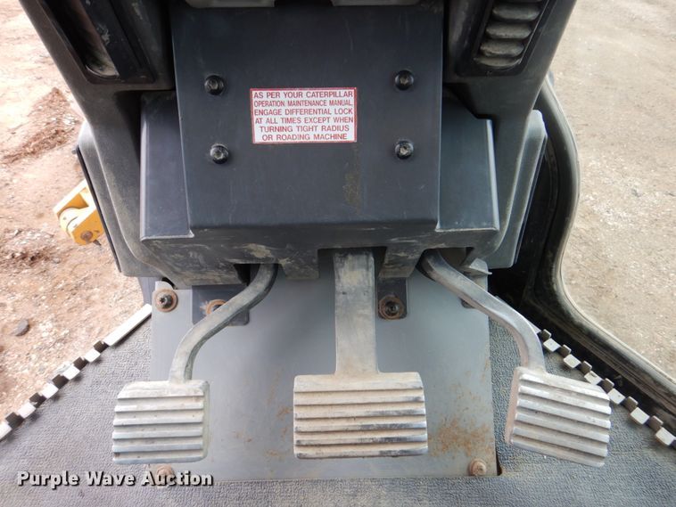image for item IU9857 2011 Caterpillar 140M AWD  motor grader