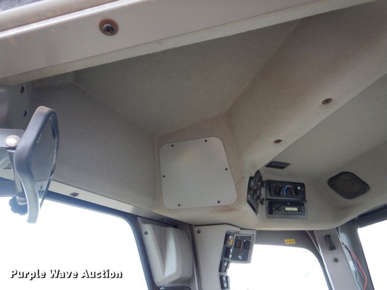 image for item IU9857 2011 Caterpillar 140M AWD  motor grader