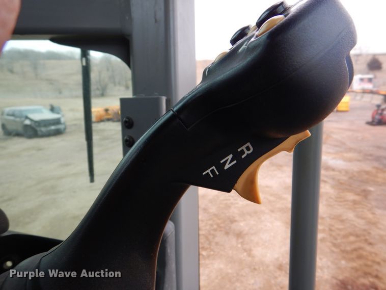 image for item IU9857 2011 Caterpillar 140M AWD  motor grader