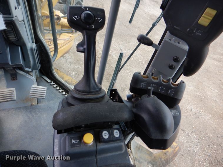 image for item IU9857 2011 Caterpillar 140M AWD  motor grader