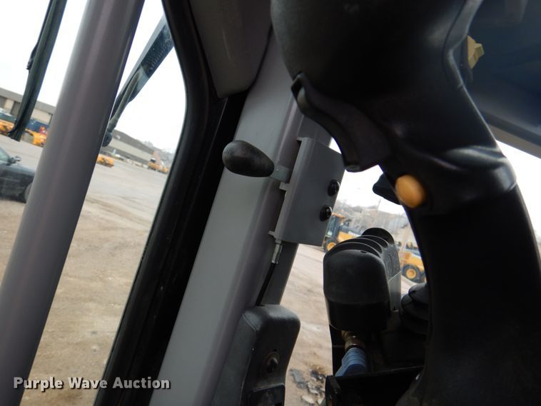 image for item IU9857 2011 Caterpillar 140M AWD  motor grader