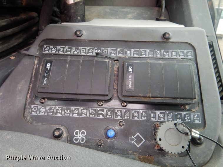 image for item IU9857 2011 Caterpillar 140M AWD  motor grader