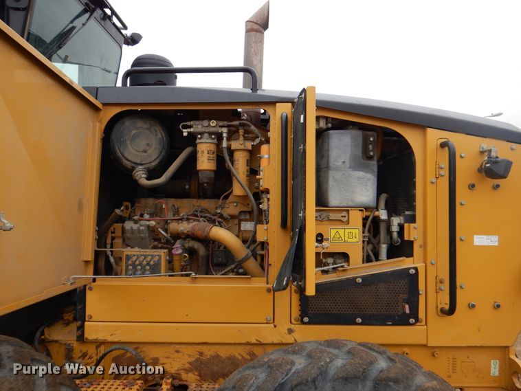 image for item IU9857 2011 Caterpillar 140M AWD  motor grader