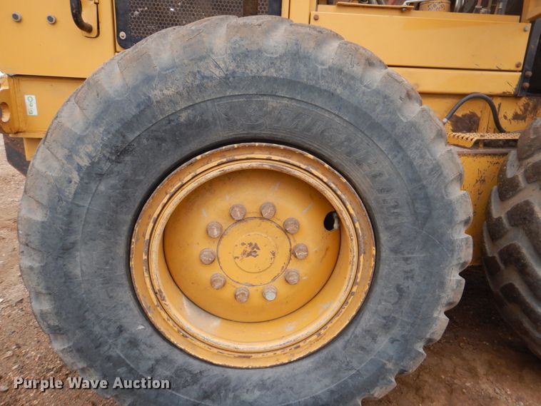 image for item IU9857 2011 Caterpillar 140M AWD  motor grader