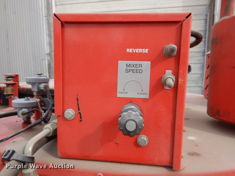 image for item JK9482 2000 Crafco SS125  melter applicator