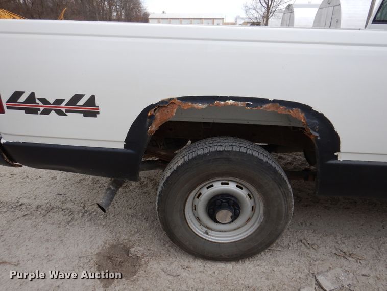 image for item JK9483 1998 GMC Sierra 1500  pickup truck