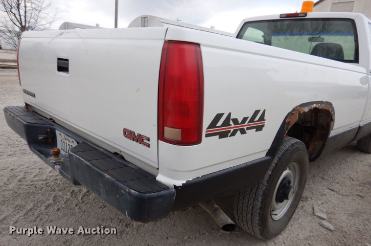 image for item JK9483 1998 GMC Sierra 1500  pickup truck
