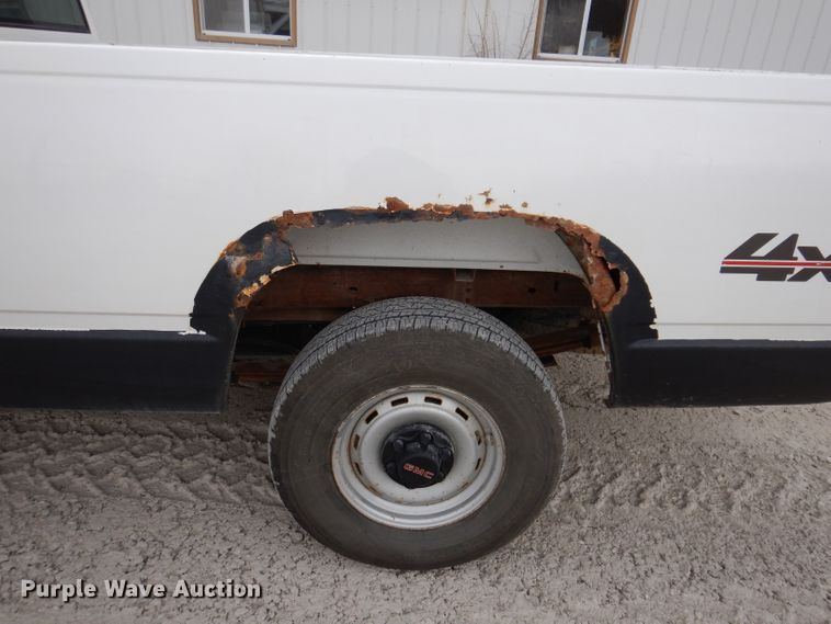 image for item JK9483 1998 GMC Sierra 1500  pickup truck