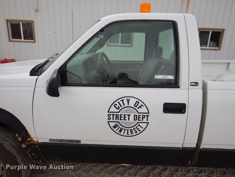 image for item JK9483 1998 GMC Sierra 1500  pickup truck