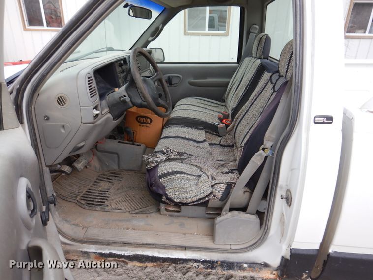 image for item JK9483 1998 GMC Sierra 1500  pickup truck