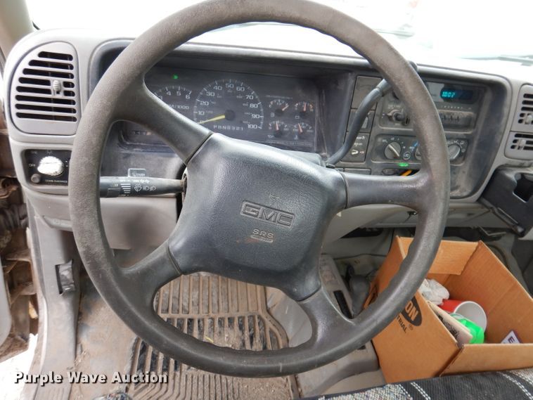 image for item JK9483 1998 GMC Sierra 1500  pickup truck