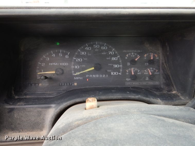 image for item JK9483 1998 GMC Sierra 1500  pickup truck