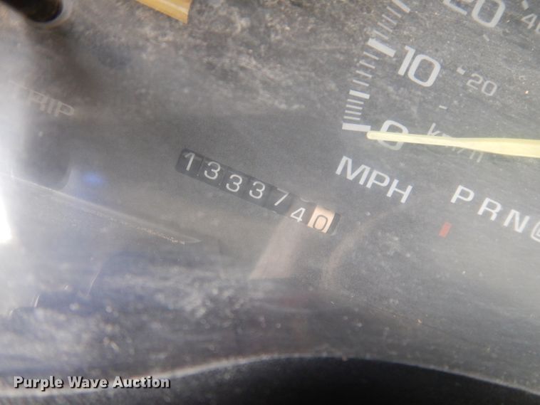 image for item JK9483 1998 GMC Sierra 1500  pickup truck