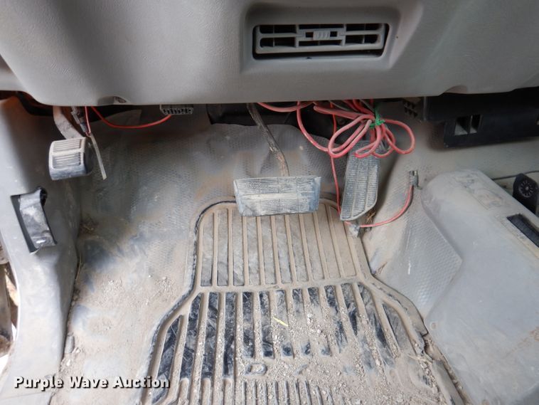 image for item JK9483 1998 GMC Sierra 1500  pickup truck