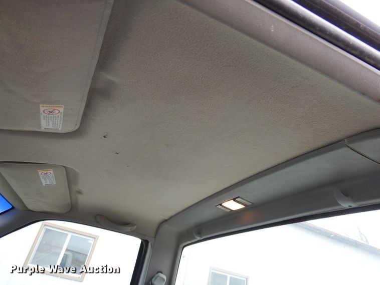 image for item JK9483 1998 GMC Sierra 1500  pickup truck