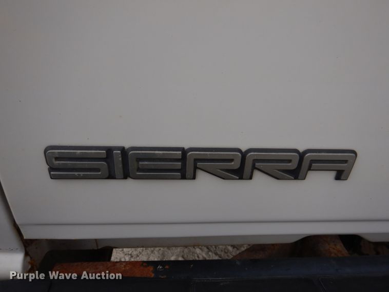 image for item JK9483 1998 GMC Sierra 1500  pickup truck