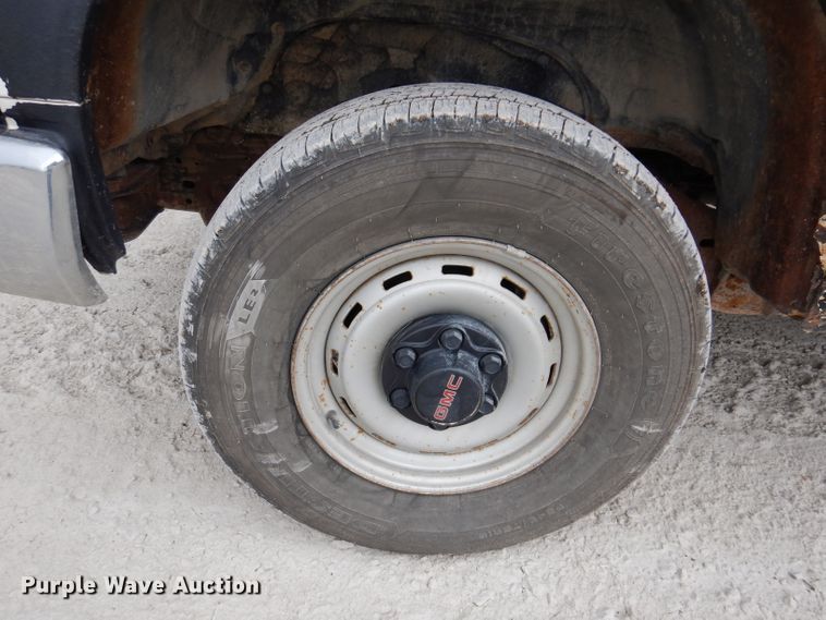 image for item JK9483 1998 GMC Sierra 1500  pickup truck