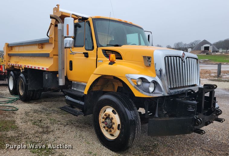 image for item JL9642 2010 International WorkStar 7500  dump truck