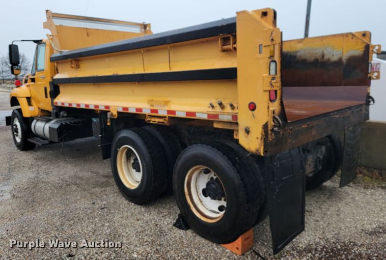 image for item JL9642 2010 International WorkStar 7500  dump truck